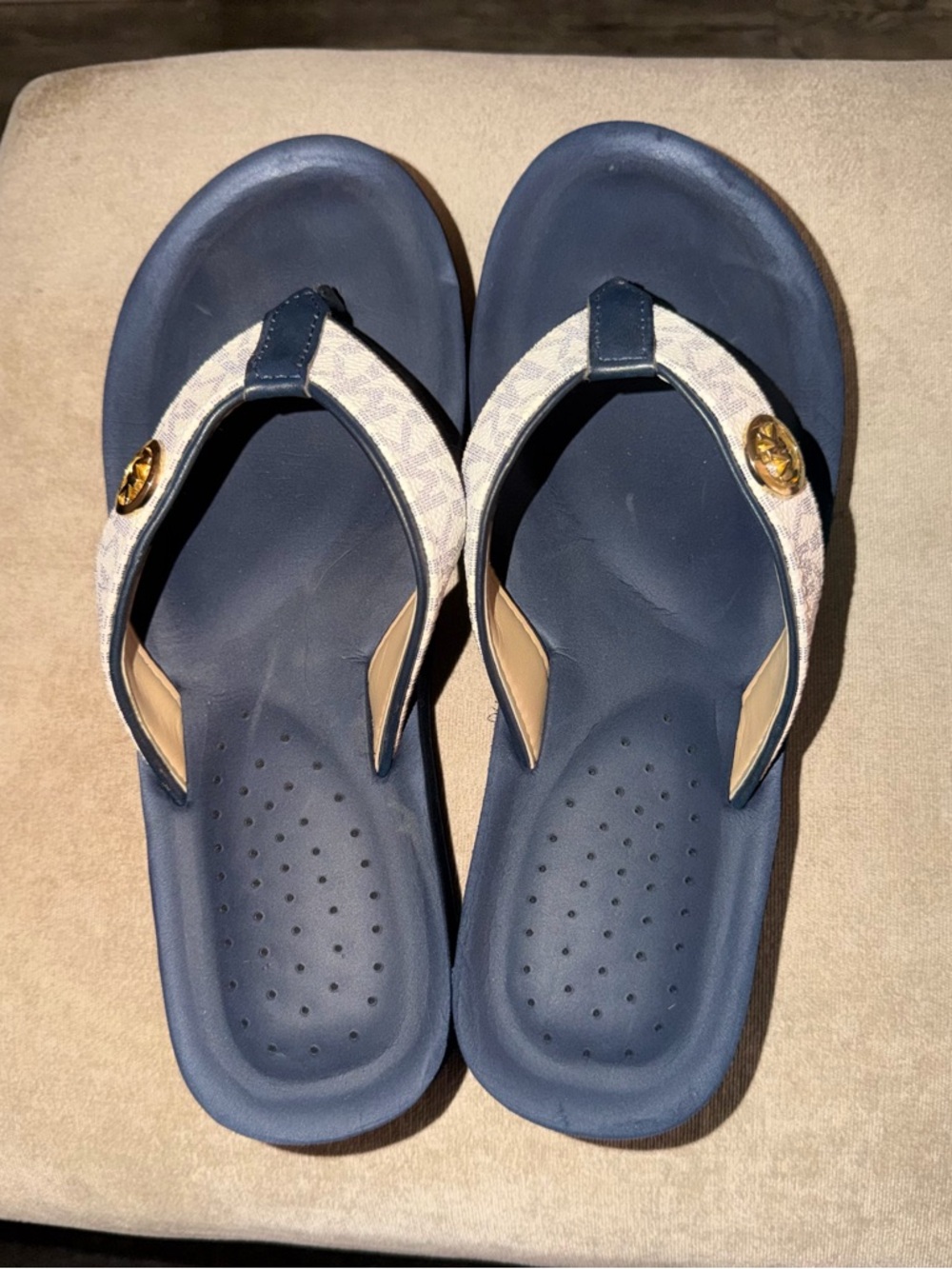Michael Kors Navy and White Logo Thong Sandals - Picture 3 of 4
